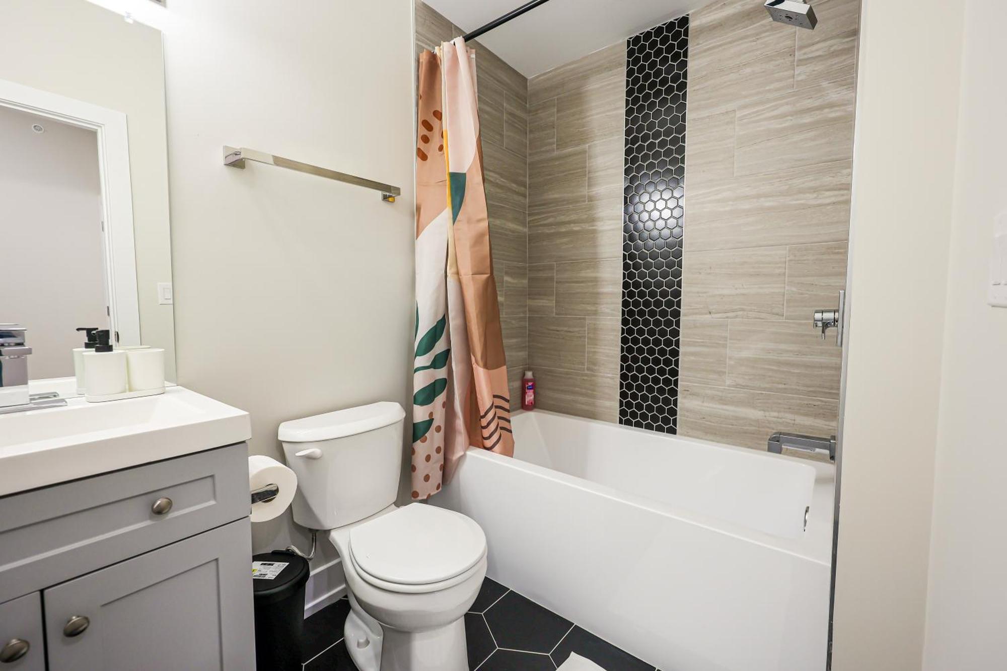 Apartment 1bed1bath-kingbed-wifiwdcentral
