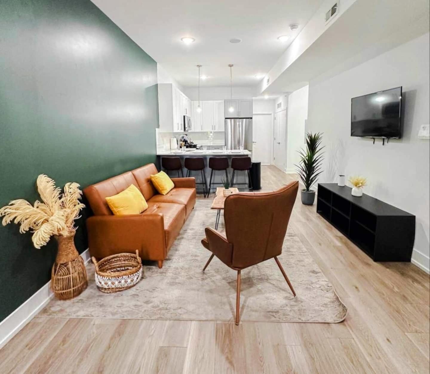 Spacious Boho Getaway With Scenic Rooftop Sleeps 4 Apartment Philadelphia