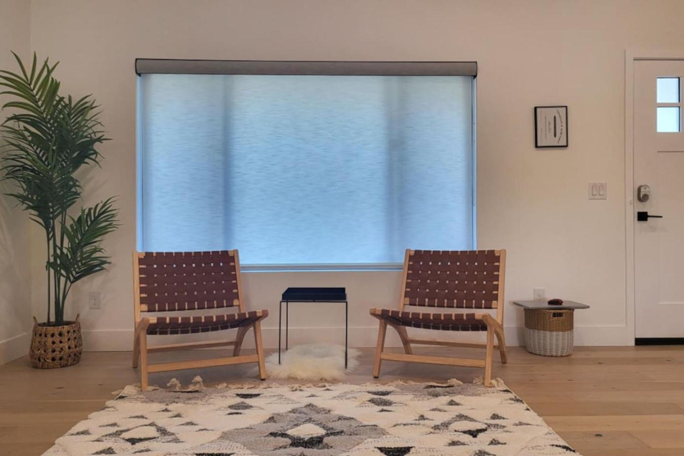 Modern Living In Phx Heated Pool Arizona Charm Holiday home Philadelphia