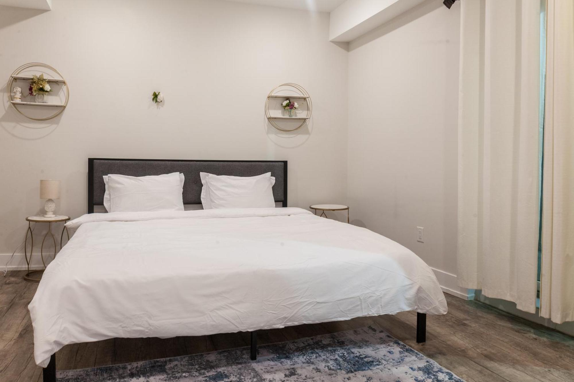 Spacious 4br King Game Ac *