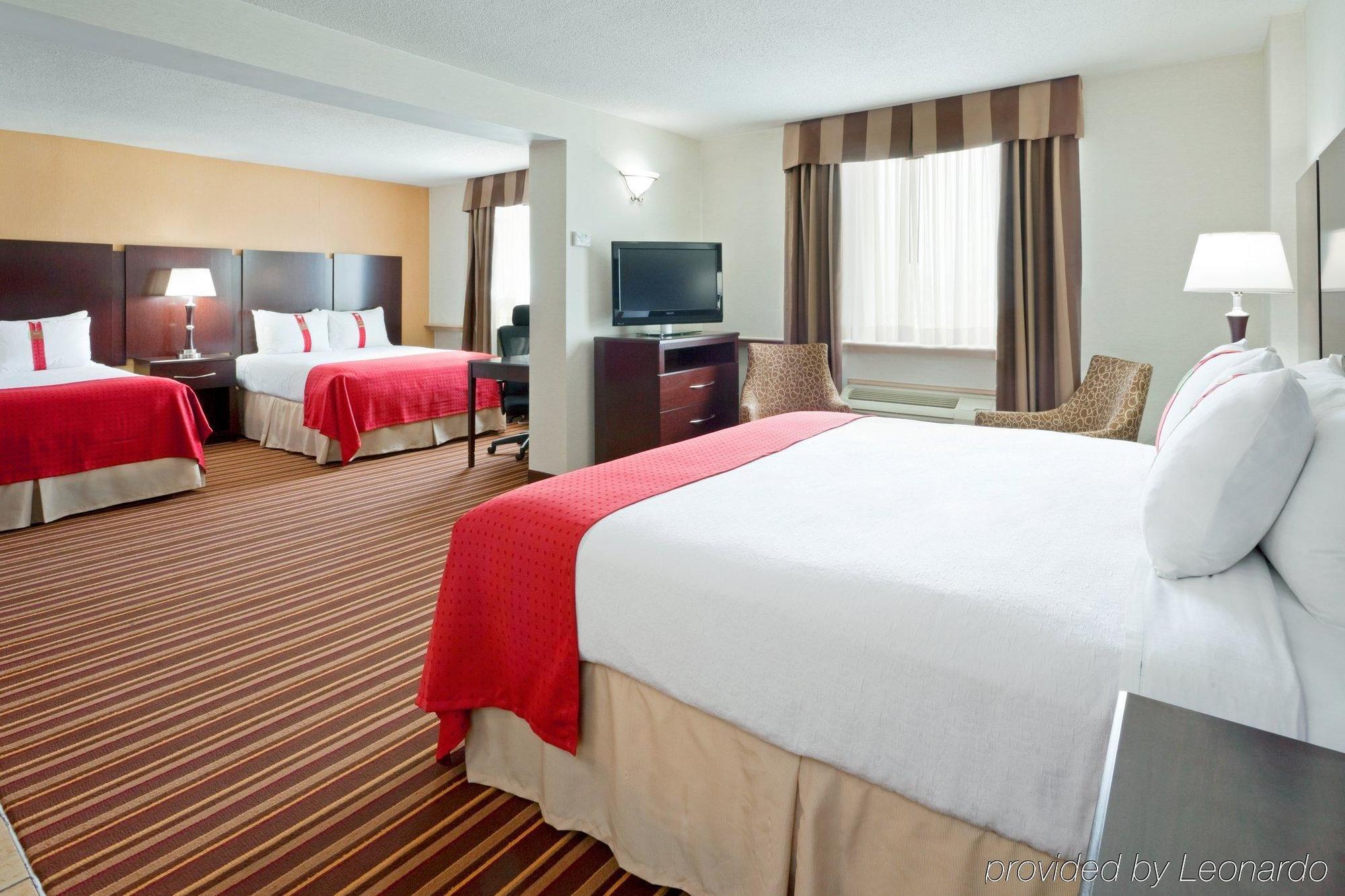Holiday Philadelphia-stadium Hotel