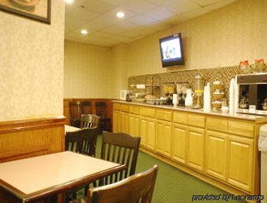 Hotel Arpt-stadium Area By Ihg 3*