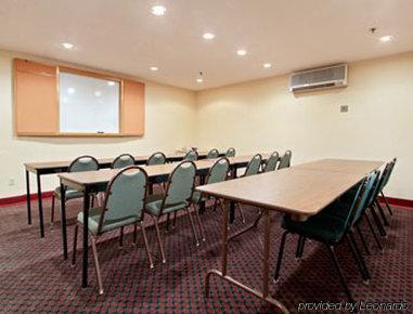 Microtel & By Wyndham Airport Hotel Philadelphia