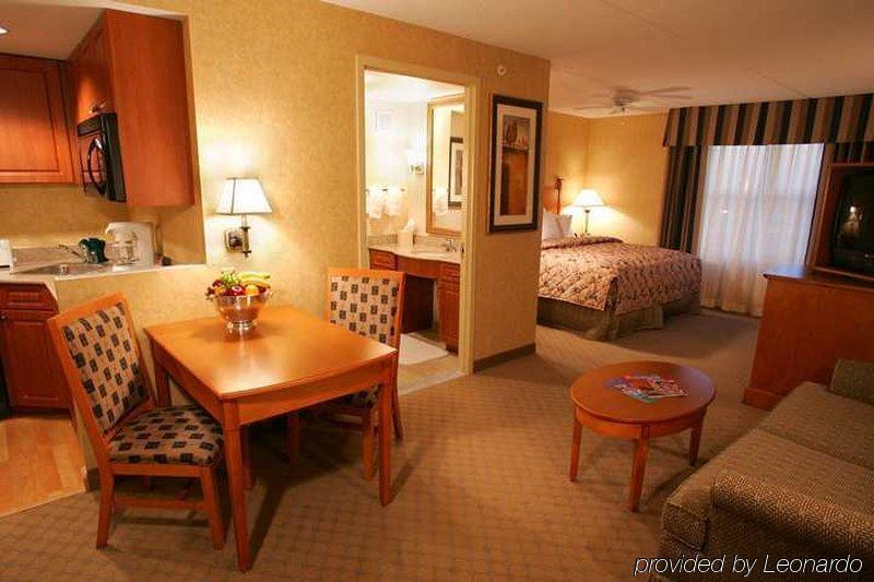 Hotel Hilton City Avenue 4*
