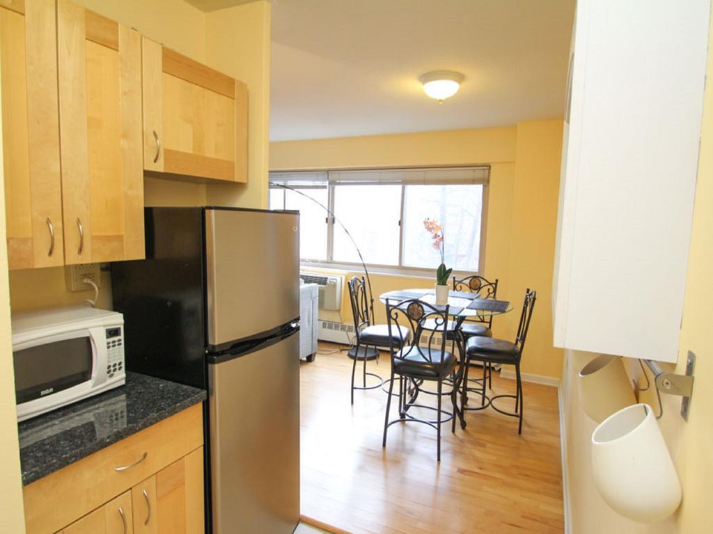 Luxury Two Bedroom By Rittenhouse Square Apartment Philadelphia