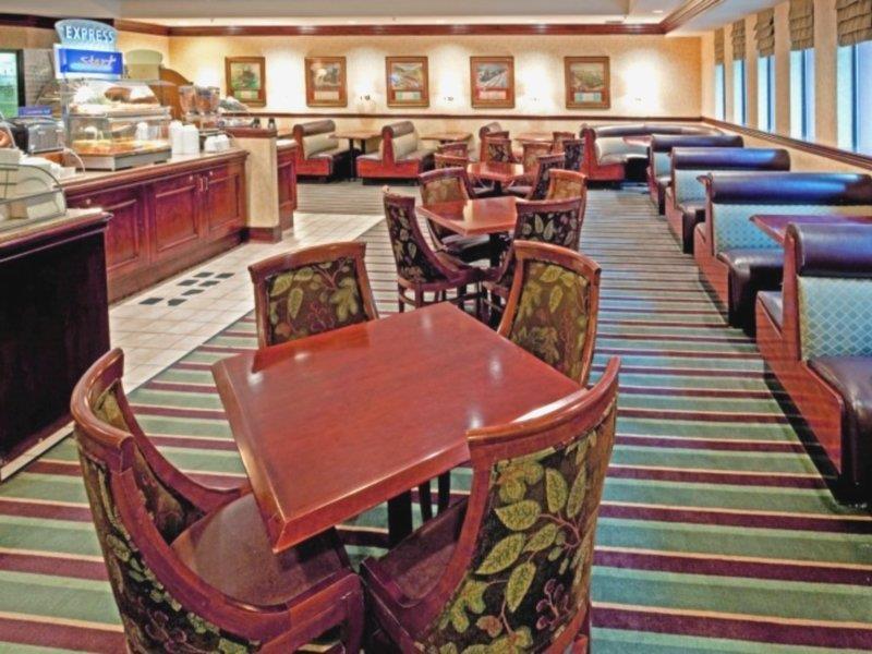 Hotel Holiday Express Philadelphia-midtown By Ihg 3*
