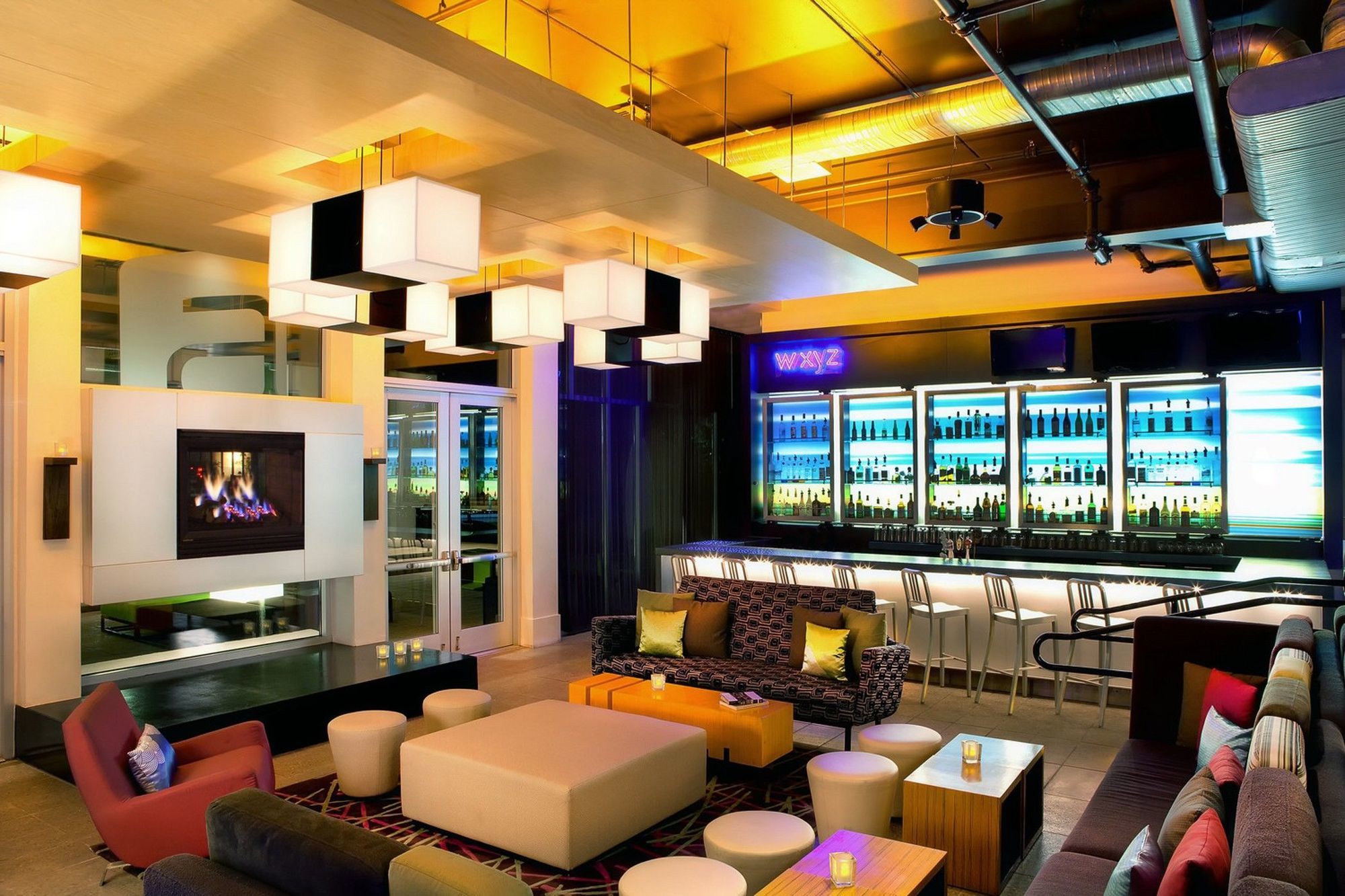 Hotel Aloft Airport 3*