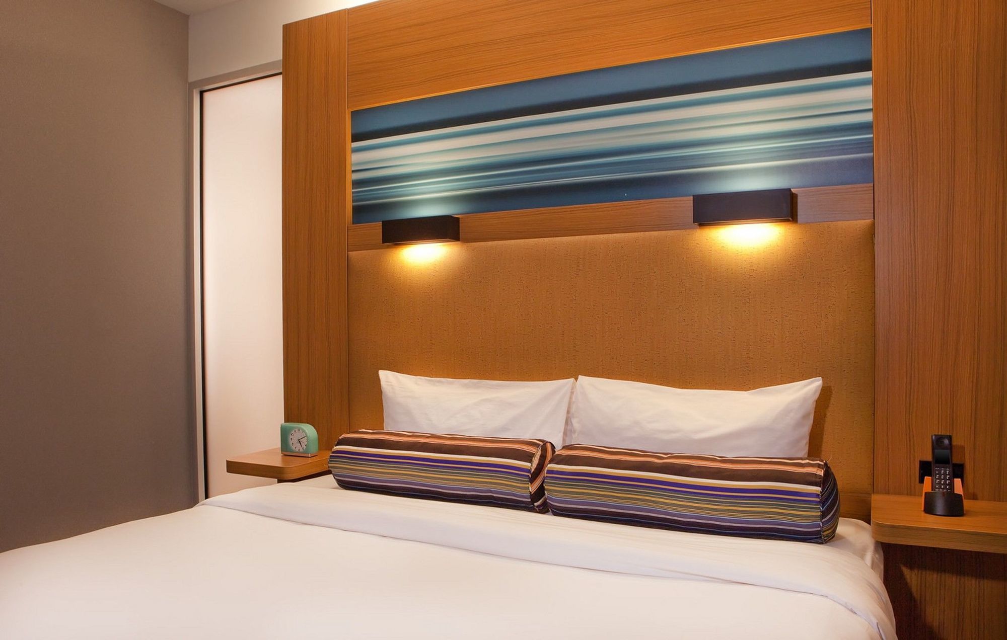 Aloft Airport Philadelphia