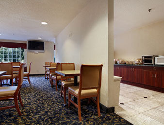 Microtel & By Wyndham Airport Philadelphia