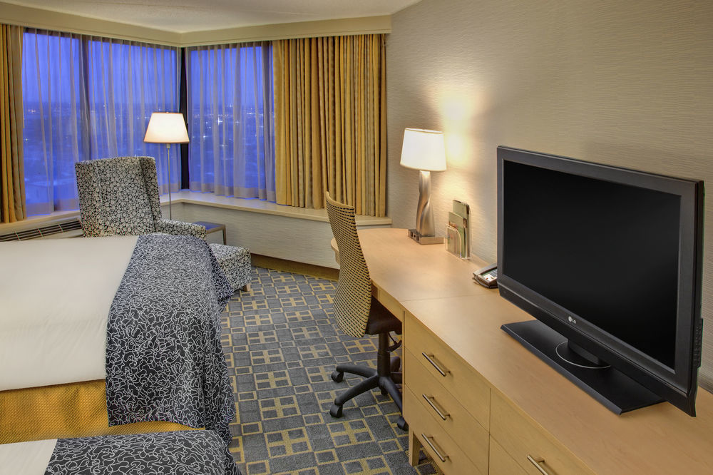 Doubletree By Hilton Center 4*