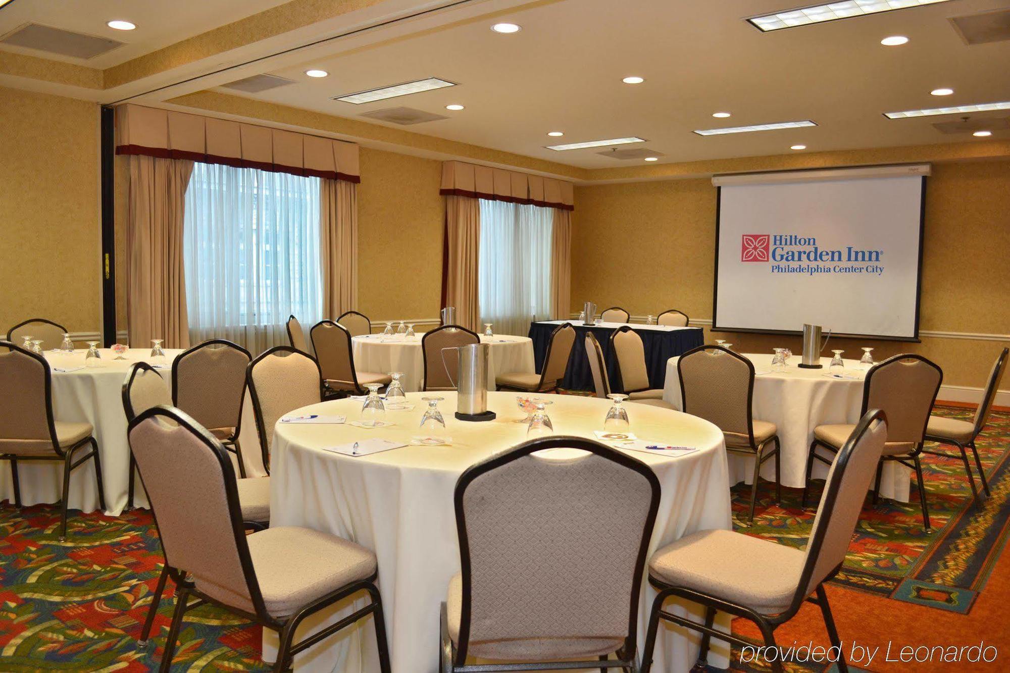 Hilton Garden Center Hotel