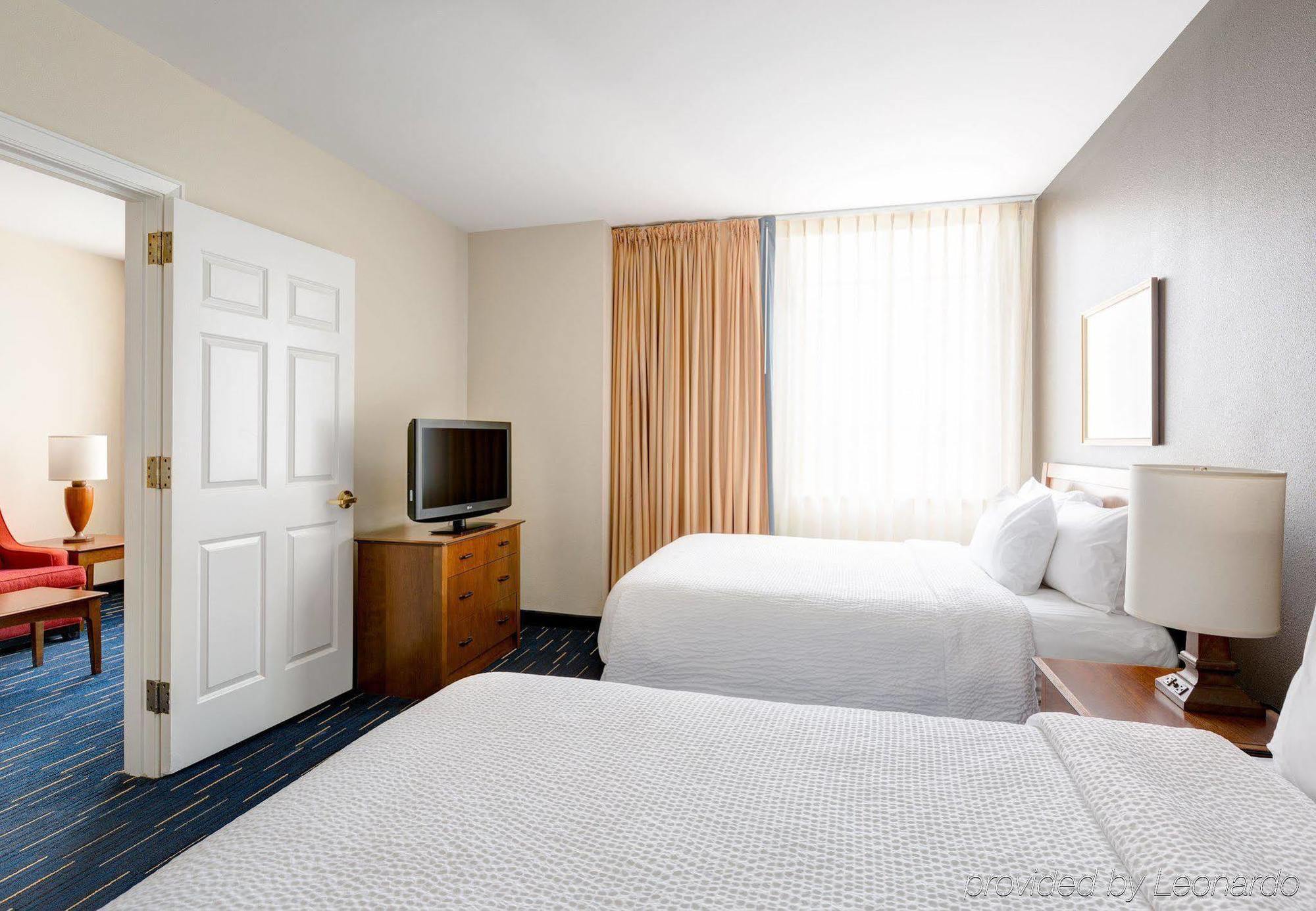 By Marriott Center Hotel 3*