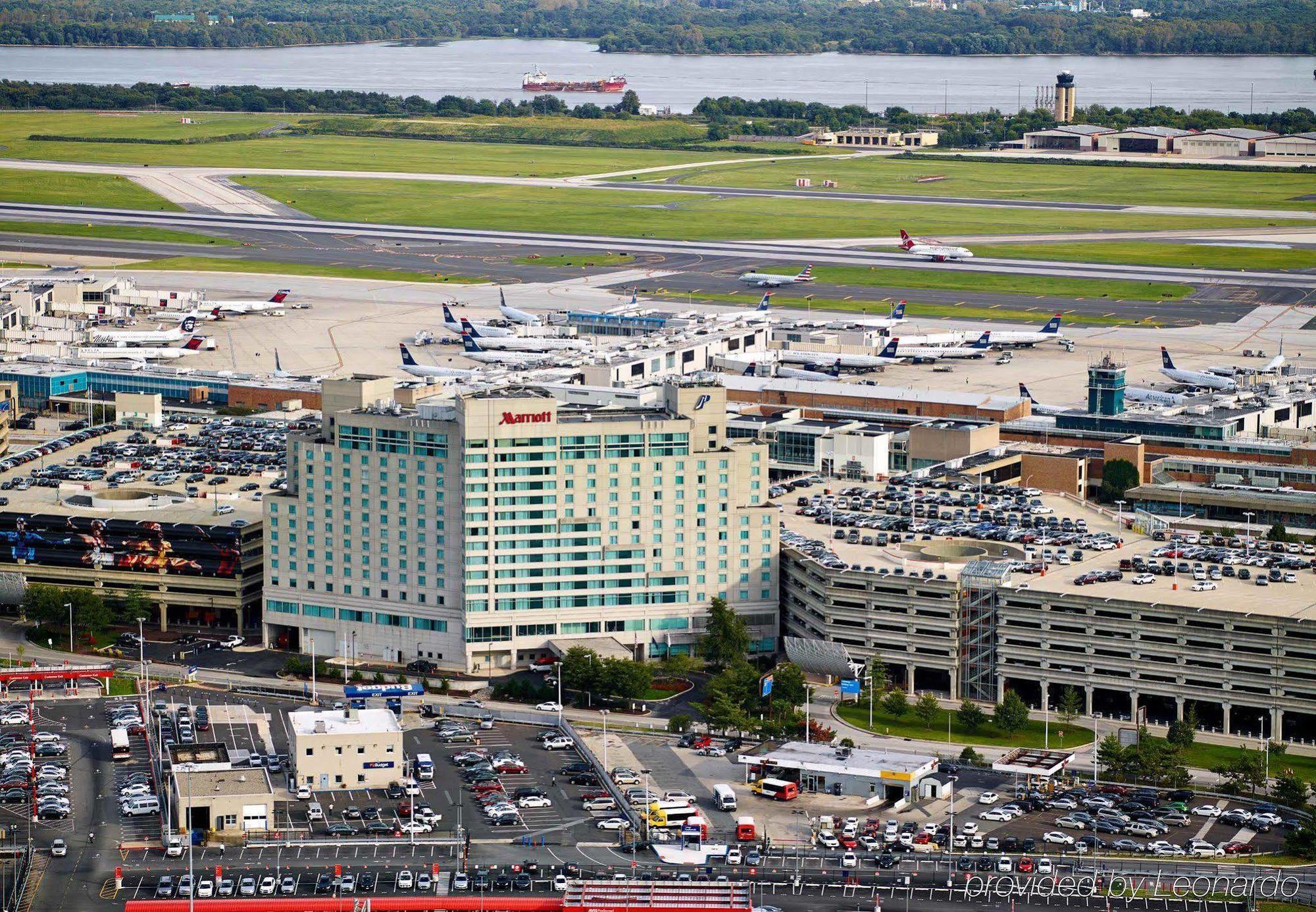 Airport Marriott 4*