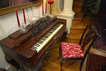 Burbridge Street Bed & Breakfast