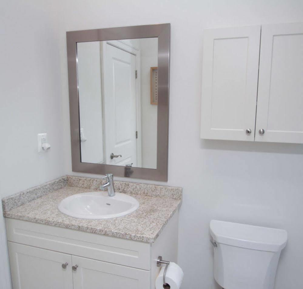 Urhomeinphilly Apartment *