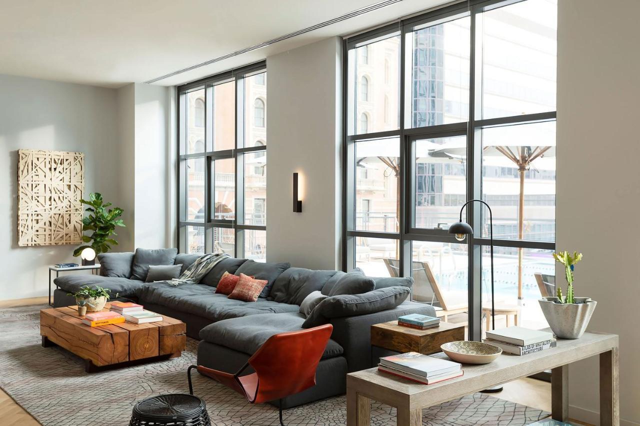 Roost East Market 4* Philadelphia