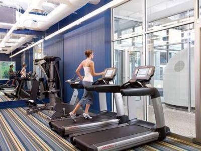 Hotel Aloft Airport 3*