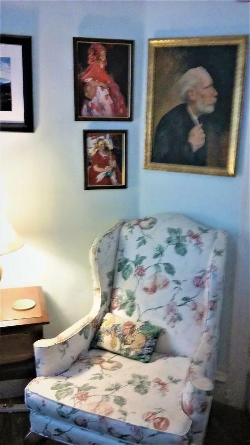 Bed & Breakfast Burbridge Street 2*