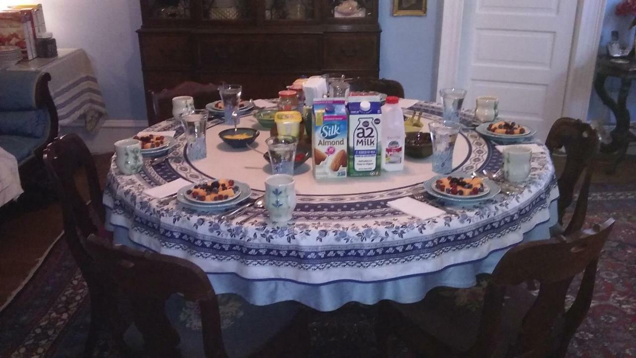 Burbridge Street Bed & Breakfast 2*