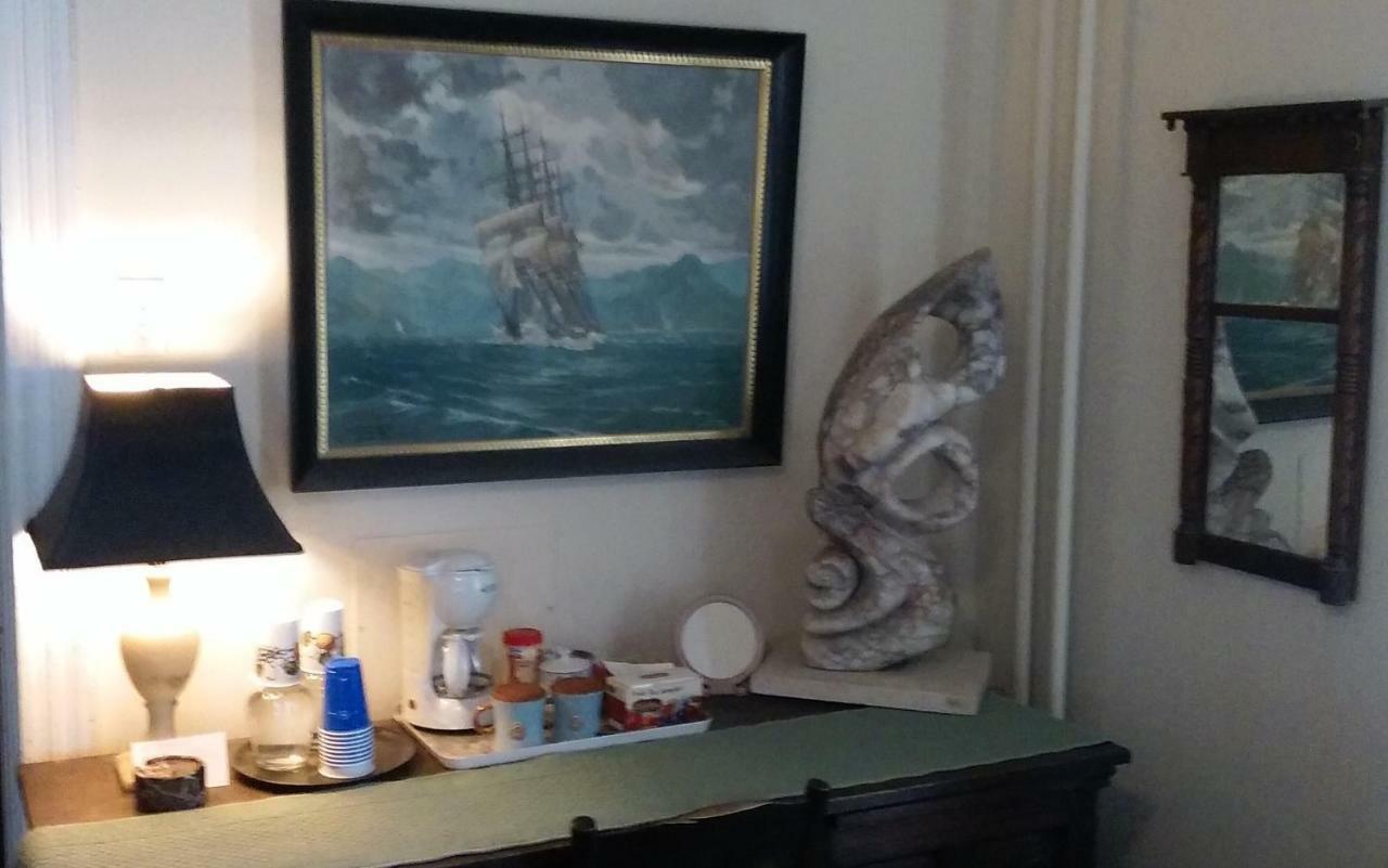 Bed & Breakfast Burbridge Street Philadelphia