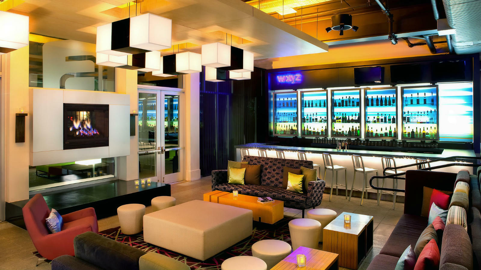 Aloft Airport 3*