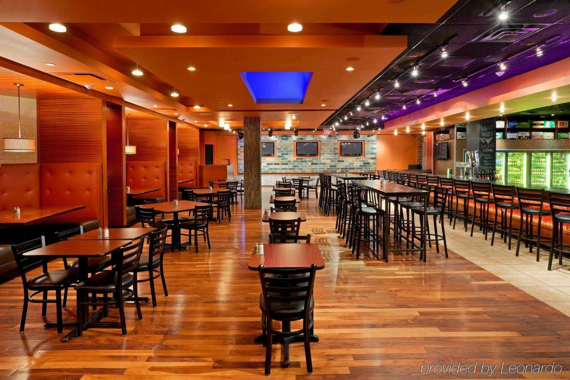 Holiday Philadelphia-stadium Hotel 3*