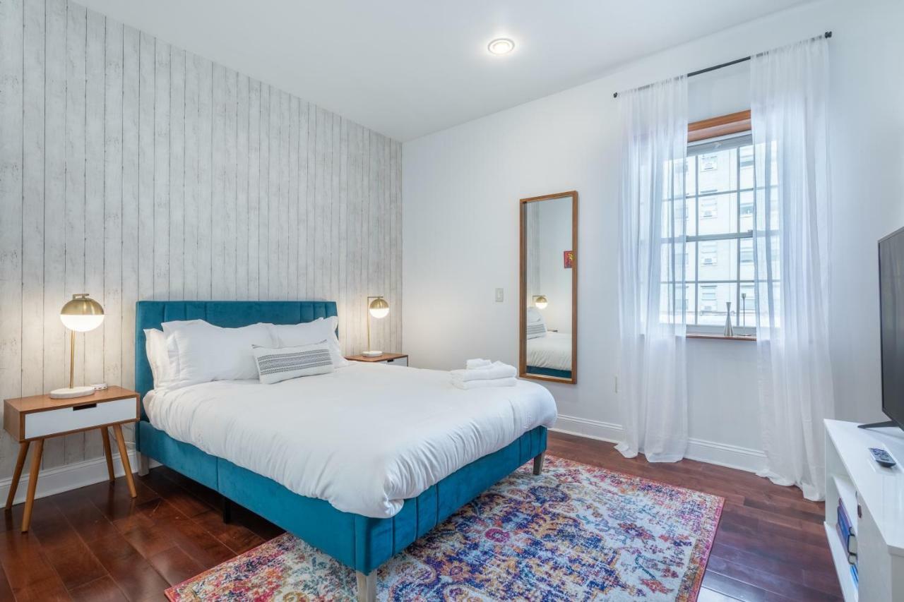 The Walnut Suites - Midtown Village Apartment