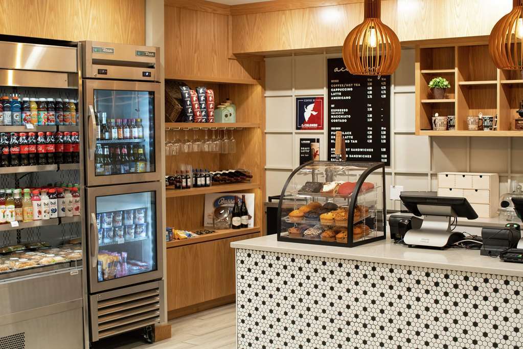 Doubletree By Hilton Center Hotel 4*