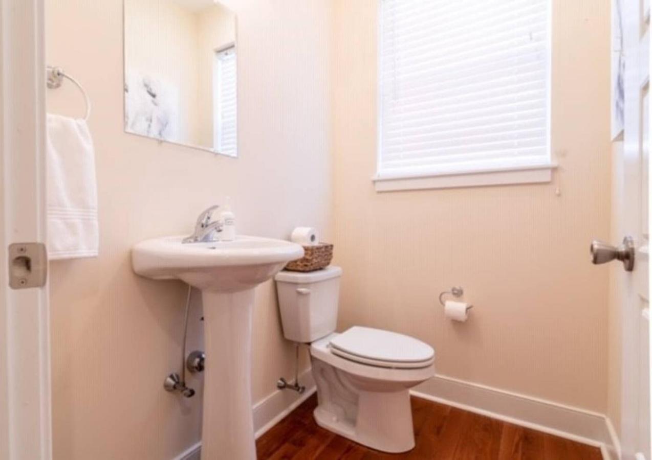 Beautiful Lux 4 Bedroom*near Penn/chop*roof Deck *