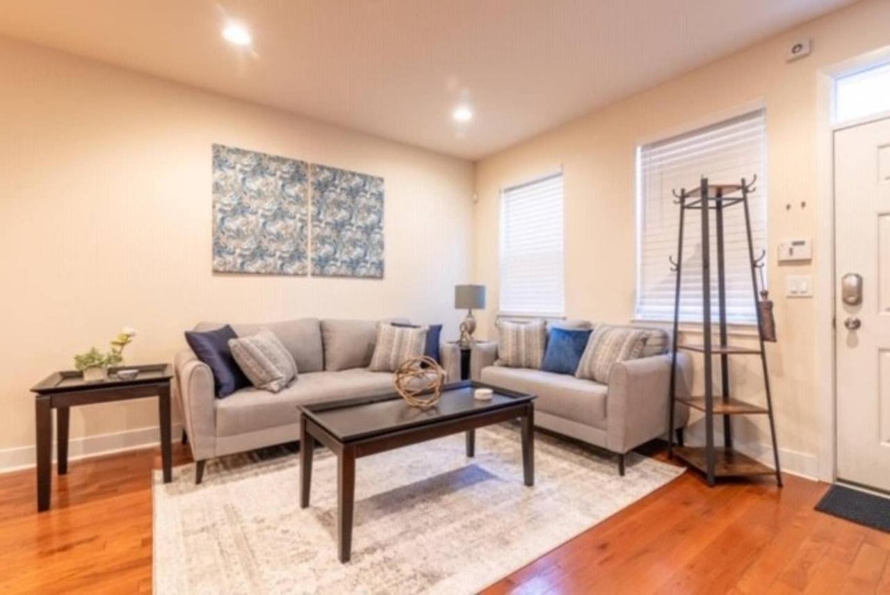 Beautiful Lux 4 Bedroom*near Penn/chop*roof Deck *