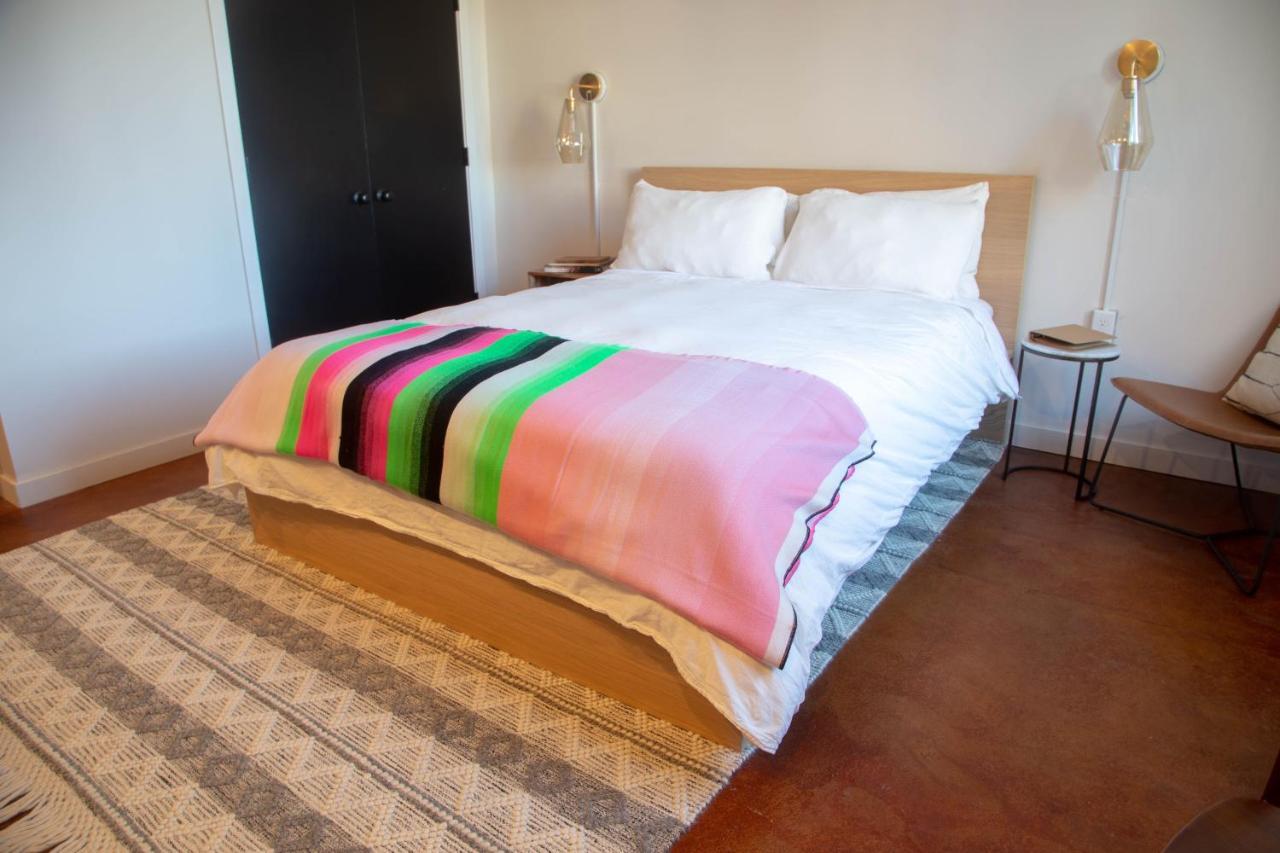 Inquirer Studio, Private Studio, Center City, Contactless Check-in Apartment Philadelphia