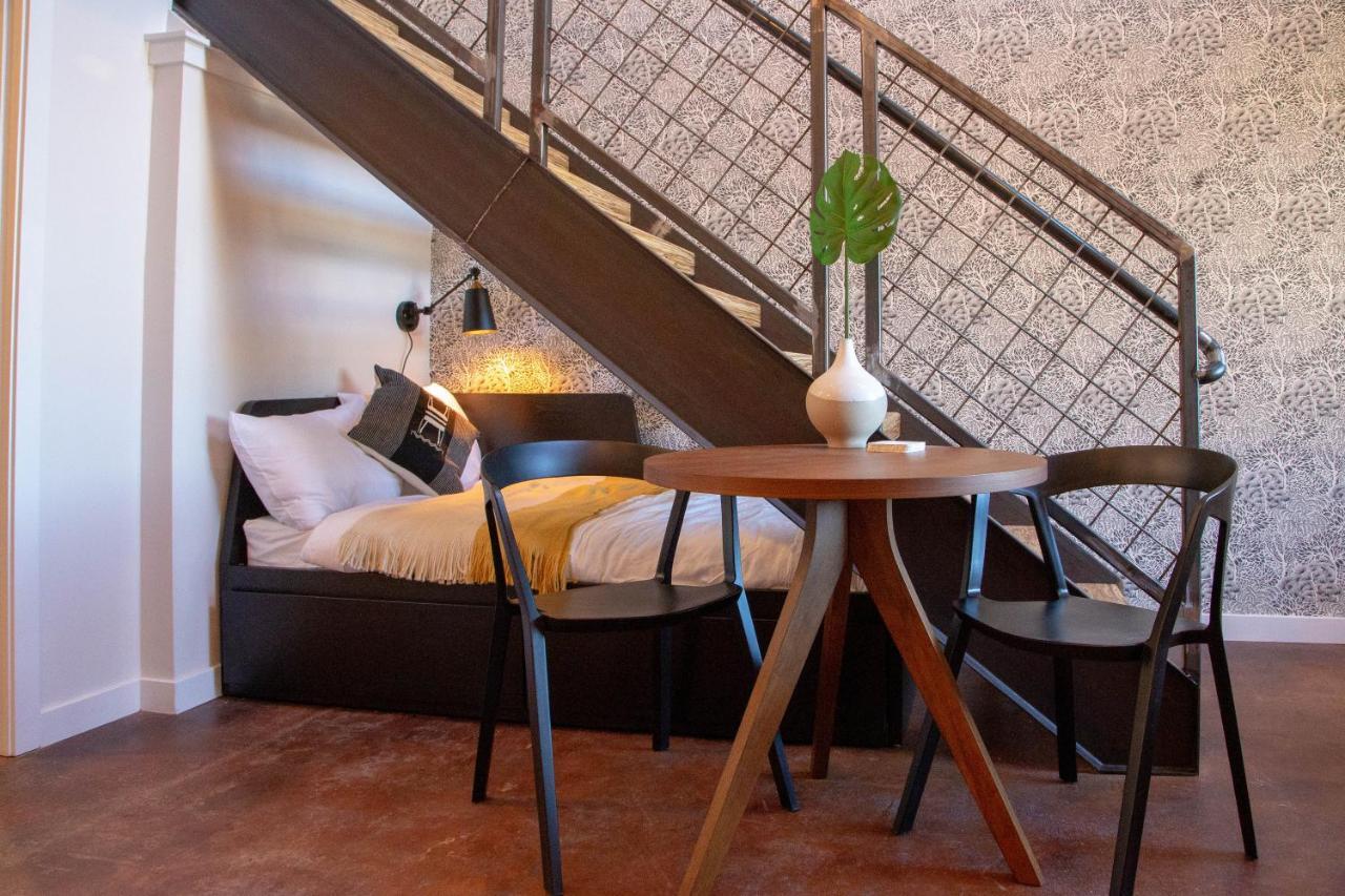Center Loft, Contactless Check In, Mayor's Study Philadelphia