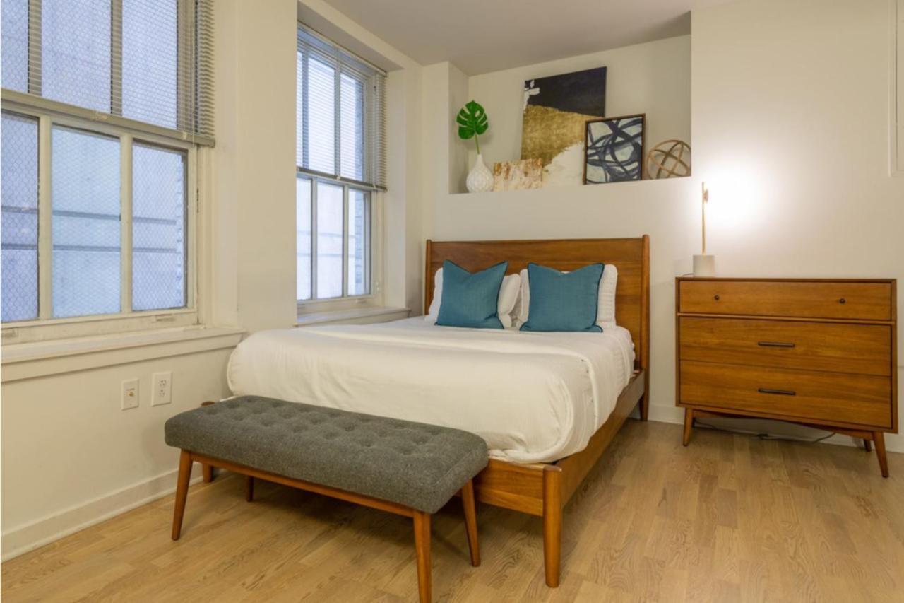 Urban Perch Aparthotel 3*