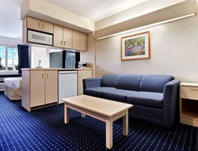 Microtel & By Wyndham Airport