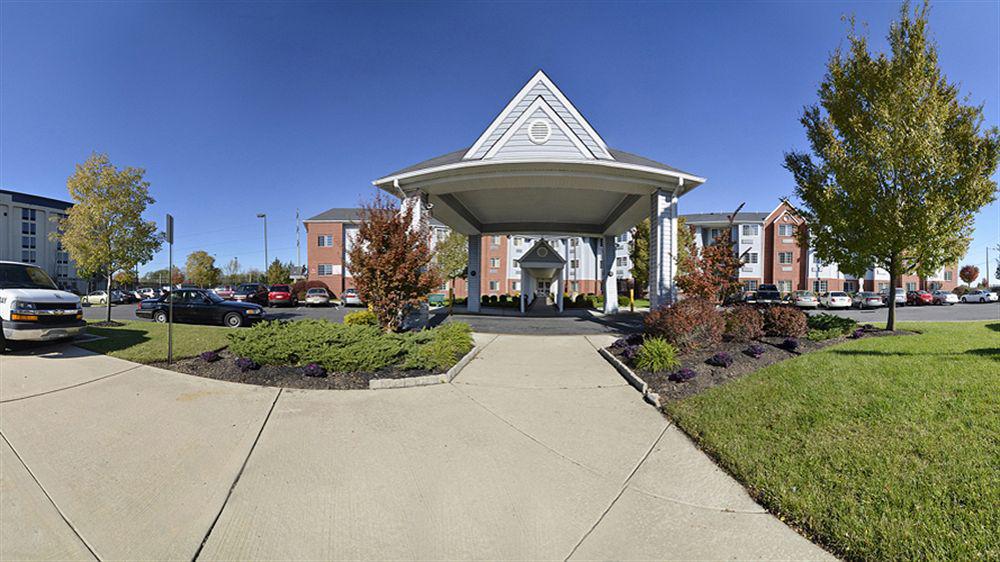 Microtel & By Wyndham Airport 2*