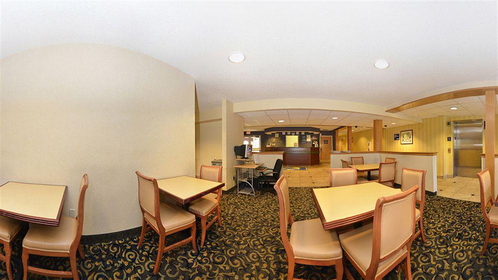 Microtel & By Wyndham Airport Hotel
