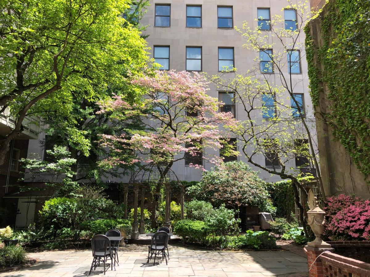 Morris House