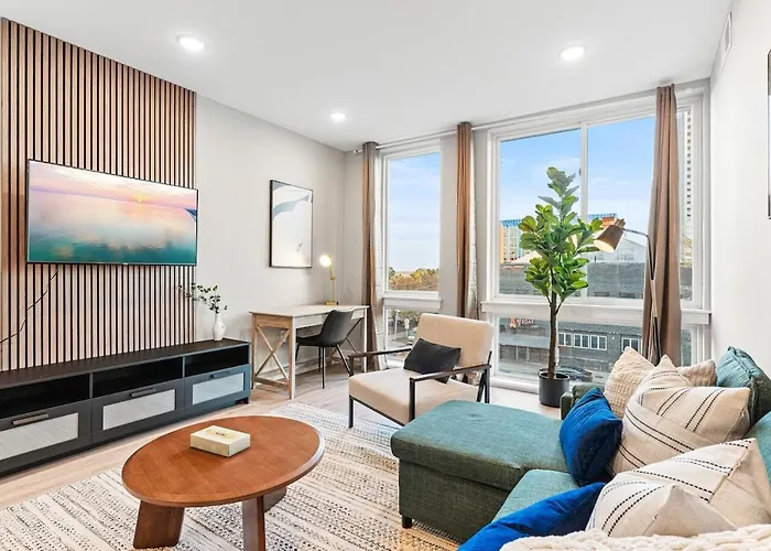 5 Mins To Fishtown Plus Old Town King Bed, Sleeps 4!