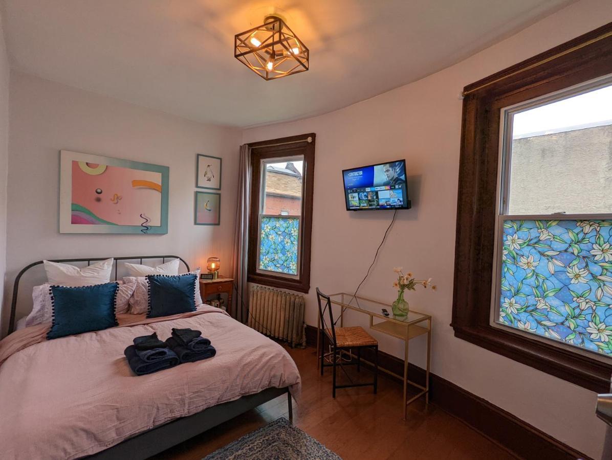 Homestay Newly Renovated - Historic Rowhome West *