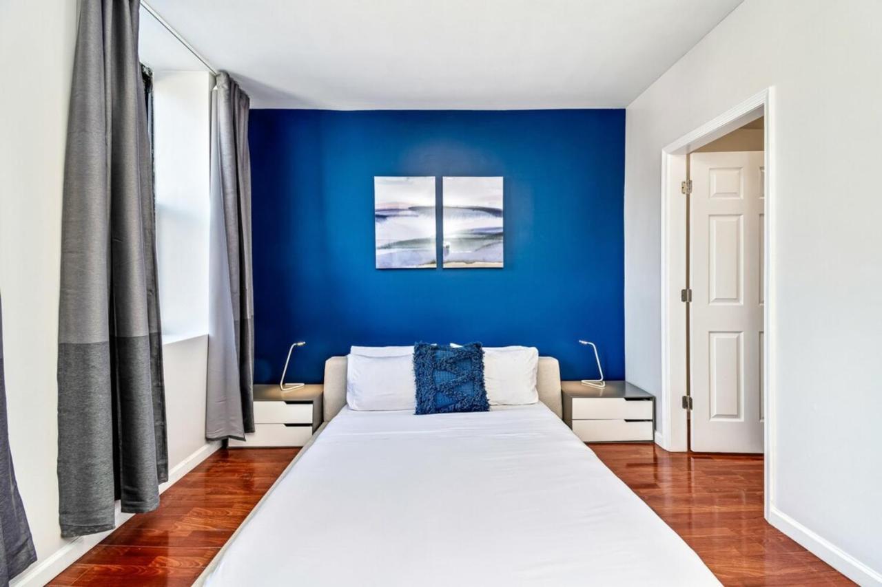 Amazing 2bd Steps From The Convention Center Apartment