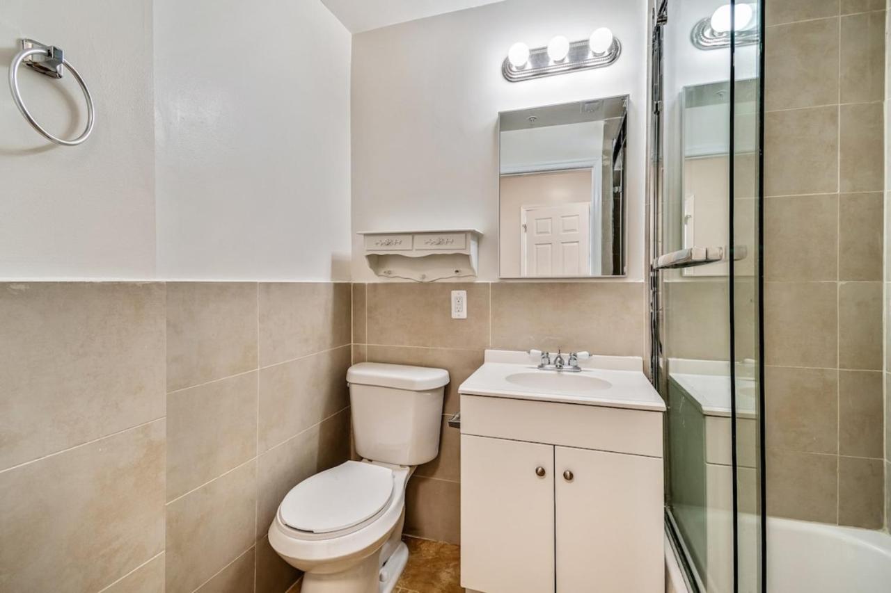Apartment Amazing 2bd Steps From The Convention Center *