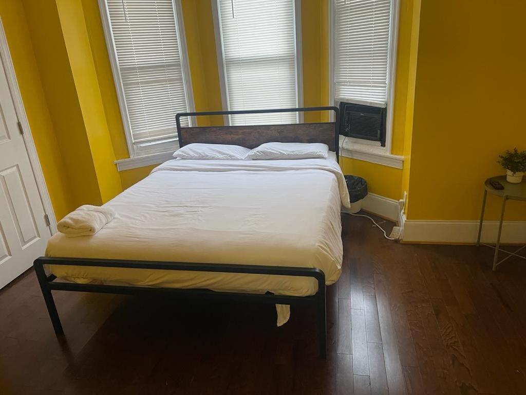 Guest house Convenient In West