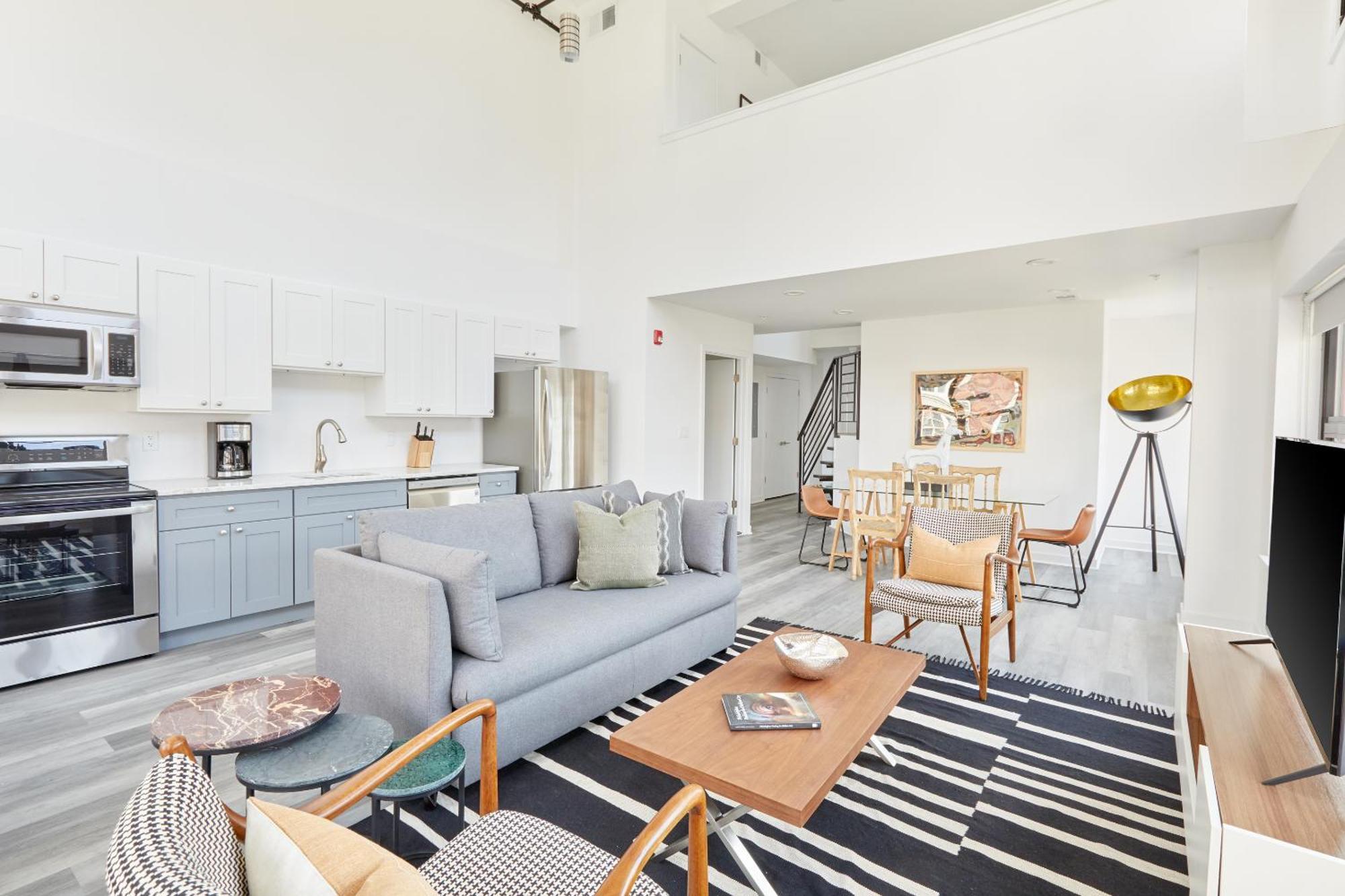 Locale North Broad -