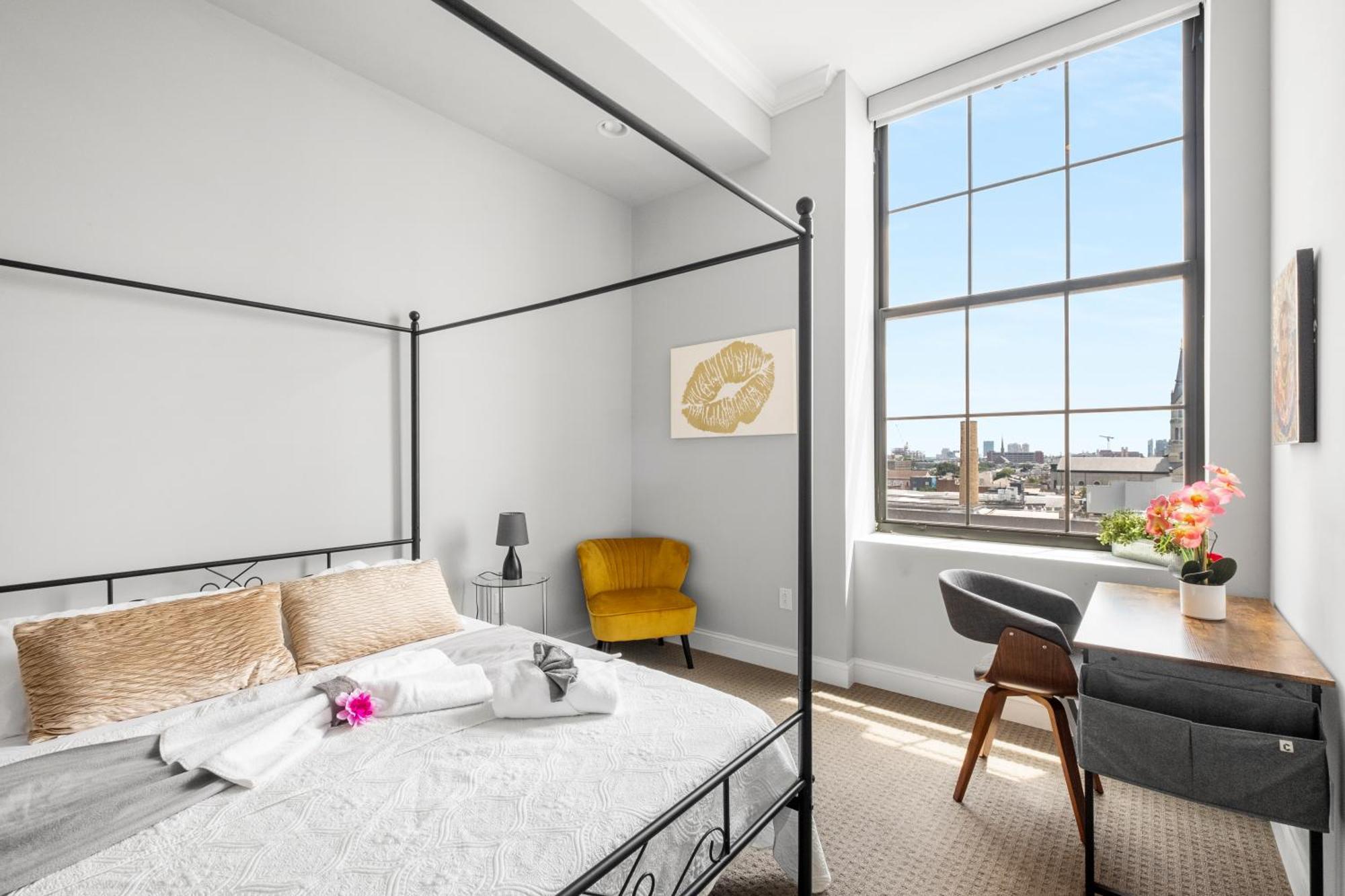 Grand 1br W Rooftop Pool & Gym Philadelphia