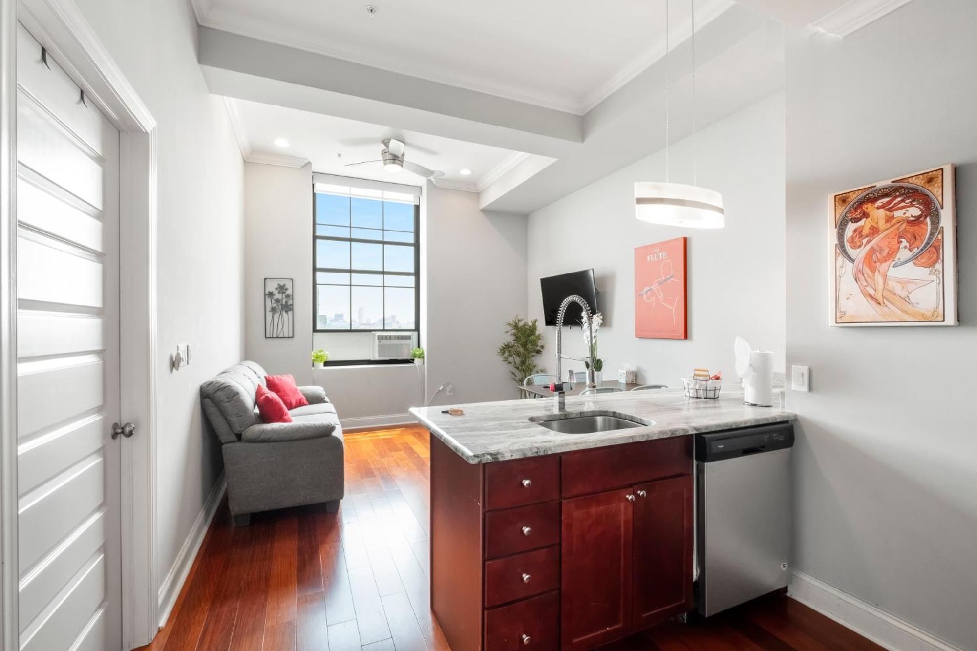 Grand 1br W Rooftop Pool & Gym *