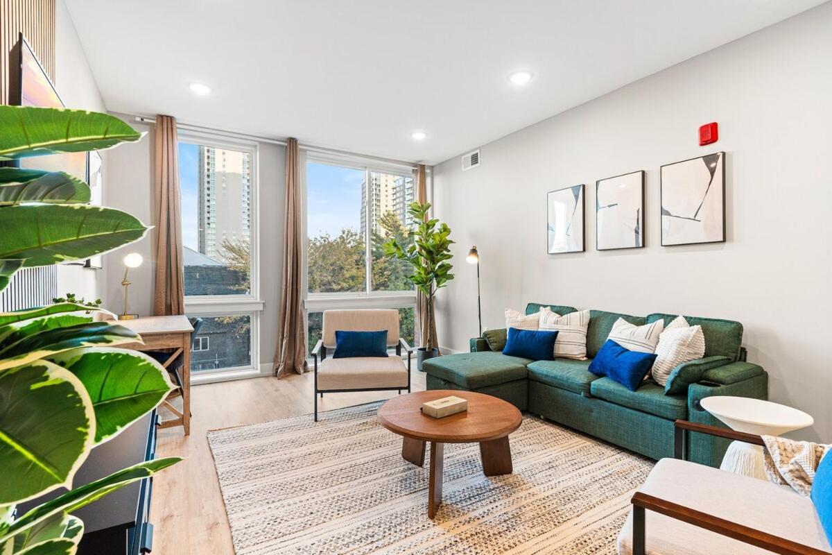 5 Mins To Fishtown Old Town King Bed, Sleeps 4! *