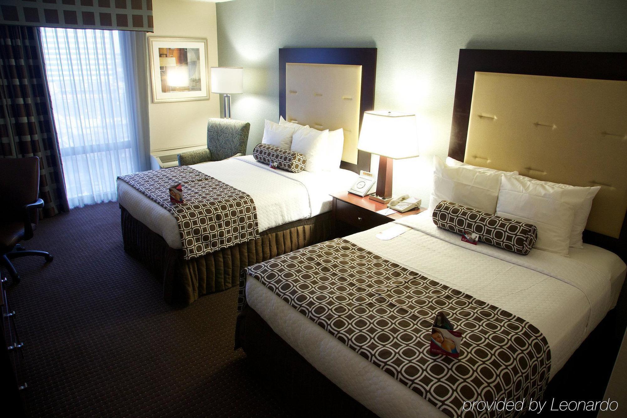Courtyard By Marriott Avenue Hotel Philadelphia