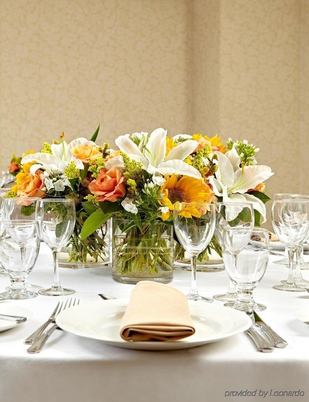 Courtyard By Marriott Avenue Philadelphia