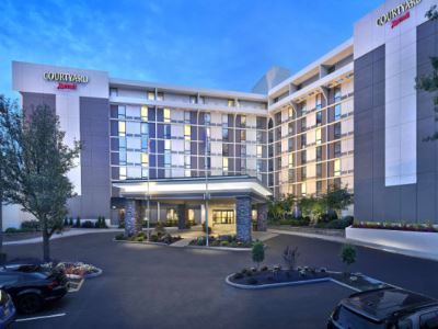 Hotel Courtyard By Marriott Avenue