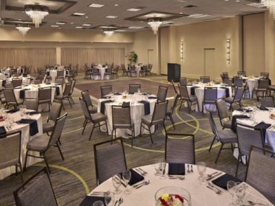 Courtyard By Marriott Avenue 3*